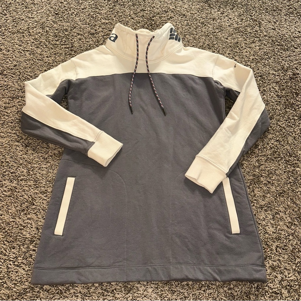 Columbia Gray and Cream Sweatshirt